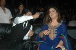 Shahrukh Khan, Farah Khan at the Finale of Just Dance in Filmcity, Mumbai on 29th Sept 2011 (63).JPG